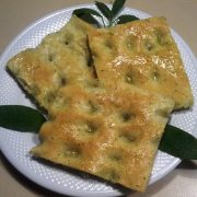 Focaccia genovese con la salvia